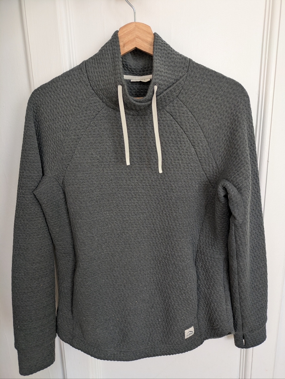L.L. Bean Women's XS Ridgeknit Crossneck Pullover
